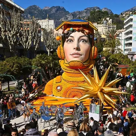 アパート Les Fresques *